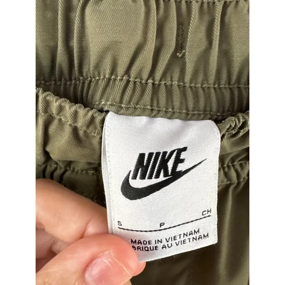 Men’s Nike Small Army Green Cargo Pants